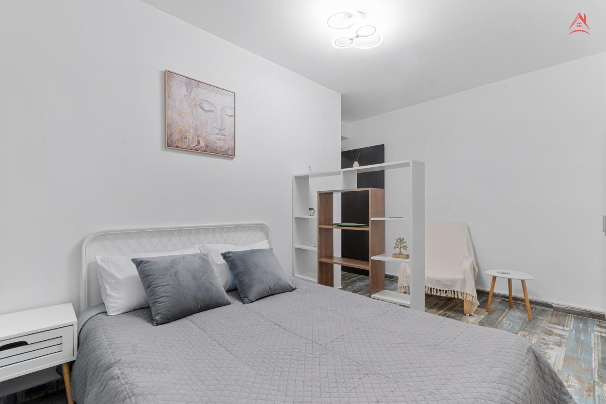 Apartment Petite Blue Rosu
